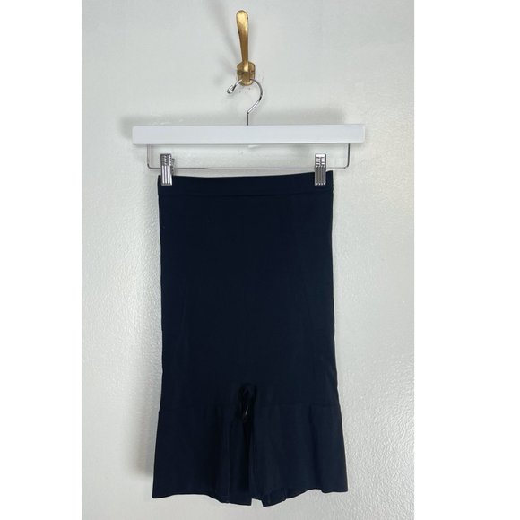 NWOT SPANX OnCore Mid-Thigh High Waisted Shorts in Very Black Size Medium - Picture 8 of 11
